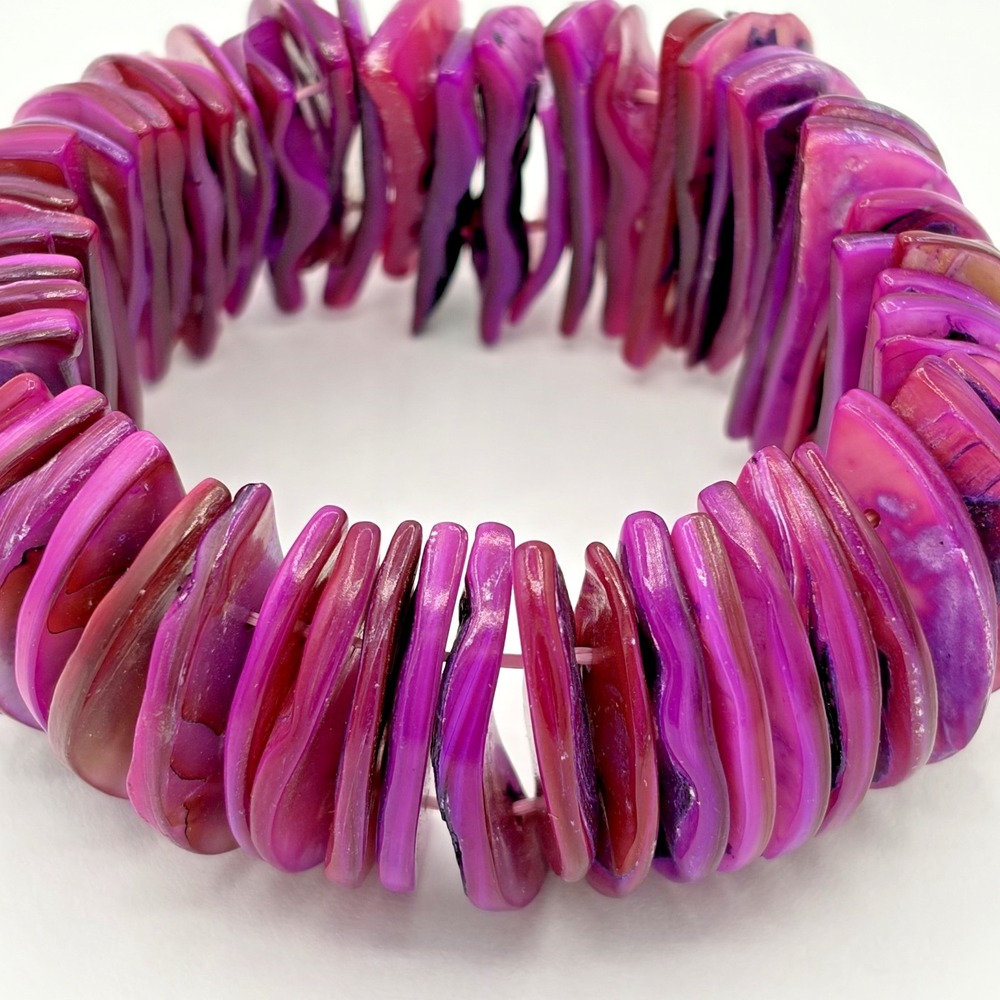 Chunky Mother of Pearl Dyed Purple Shell Disc Bead Stretch Bracelet